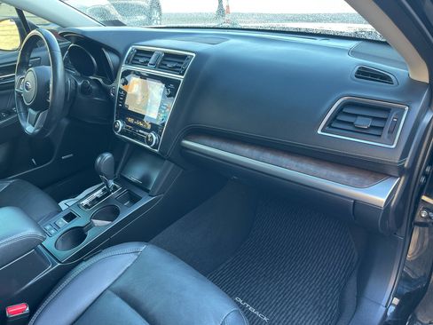 Used 2018 Subaru Outback 2.5i Limited image 25