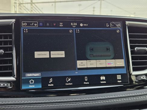 New 2026 Chrysler Pacifica Select image 9