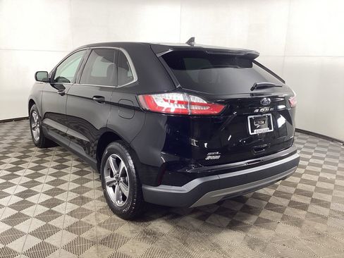 Used 2023 Ford Edge SEL w/ Convenience Package image 4