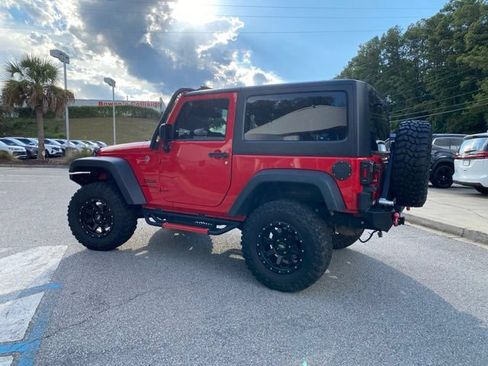 Used 2017 Jeep Wrangler Sport w/ Quick Order Package 24S AWD/4WD image 4