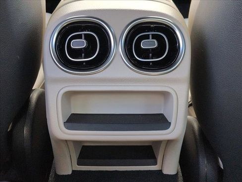 Used 2025 Mercedes-Benz C 300 4MATIC Sedan image 17