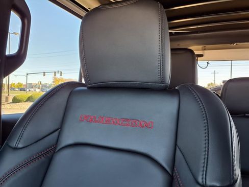 Certified 2025 Jeep Wrangler Unlimited Rubicon image 22