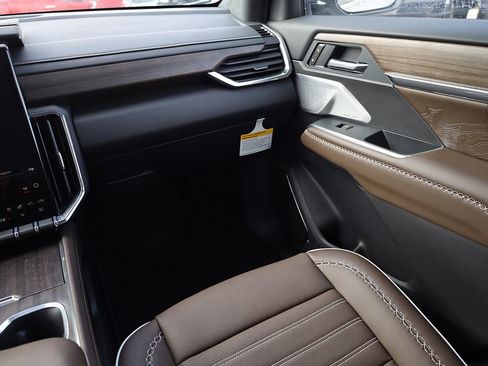 New 2026 GMC Acadia Denali Ultimate w/ LPO, Illumination Package image 20