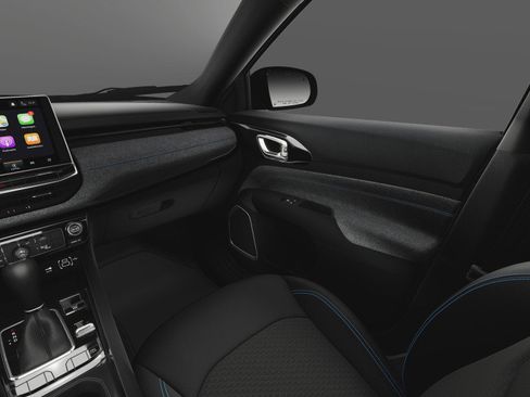 New 2026 Jeep Compass Latitude image 7