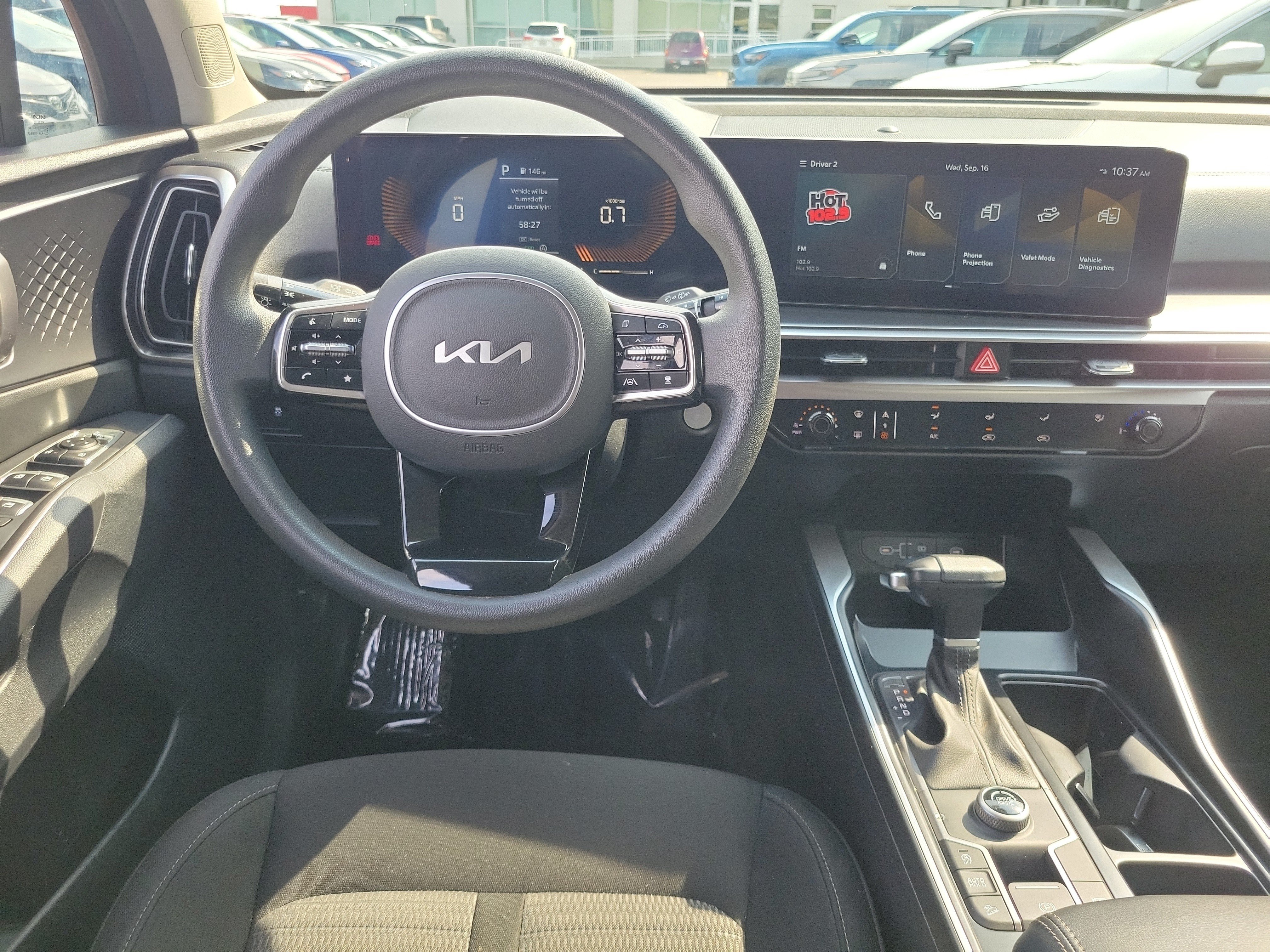 Used 2025 Kia Sorento LX FWD image 10