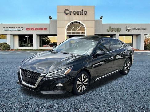 Used 2019 Nissan Altima 2.5 SV FWD image 8