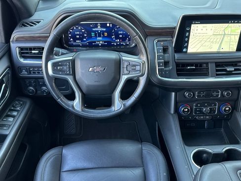 Used 2023 Chevrolet Suburban Z71 w/ Luxury Package image 17