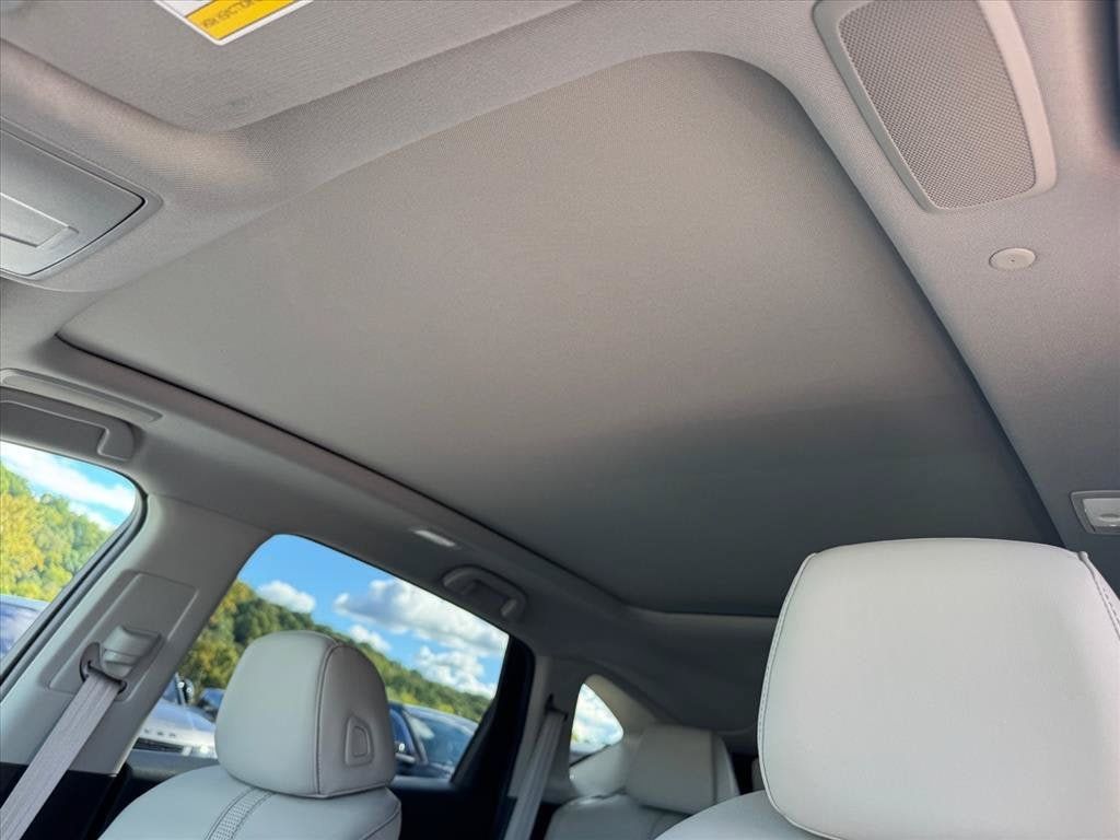 Used 2019 Acura RDX w/ Technology Package AWD/4WD image 17