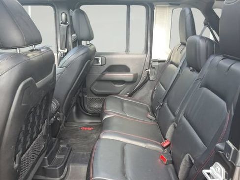 Used 2021 Jeep Wrangler Unlimited Rubicon AWD/4WD image 10