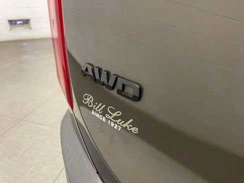 Used 2022 Kia Telluride EX w/ EX Premium Package AWD/4WD image 11
