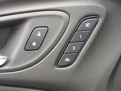 Used 2023 Buick Encore GX Essence w/ Experience Buick Package image 15