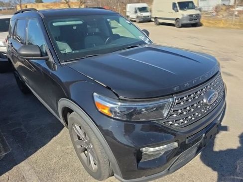 Used 2021 Ford Explorer XLT w/ Equipment Group 202A image 1