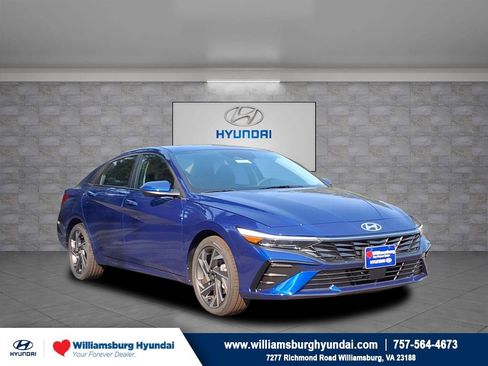 Certified 2025 Hyundai Elantra SEL w/ Cargo Package image 1