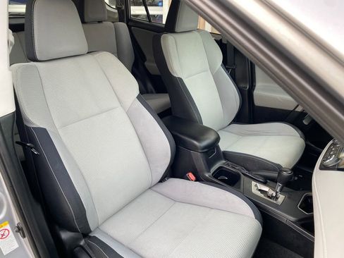 Used 2016 Toyota RAV4 XLE image 18