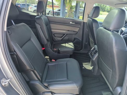 Used 2023 Volkswagen Atlas SE w/ Panoramic Sunroof Package FWD image 35