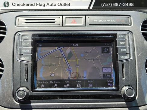 Used 2017 Volkswagen Tiguan Sport AWD/4WD image 18