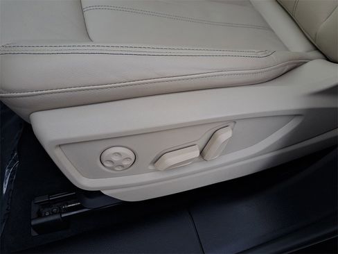 Certified 2023 Audi Q5 2.0T Premium w/ Convenience Package image 19