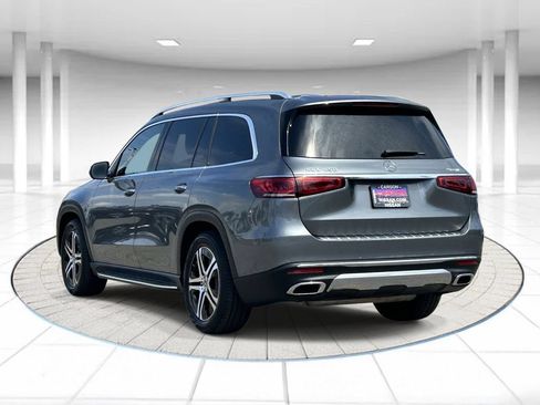 Used 2023 Mercedes-Benz GLS 450 4MATIC image 2