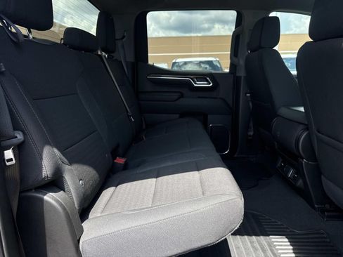 Used 2025 Chevrolet Silverado 1500 LT RWD image 10