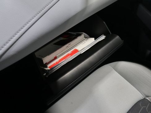 Used 2019 Toyota Corolla SE FWD image 32