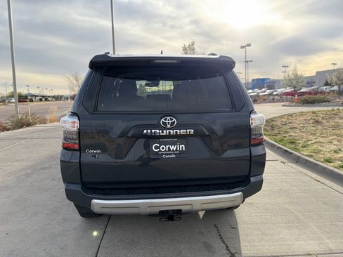 Used 2024 Toyota 4Runner TRD Off-Road Premium image 7