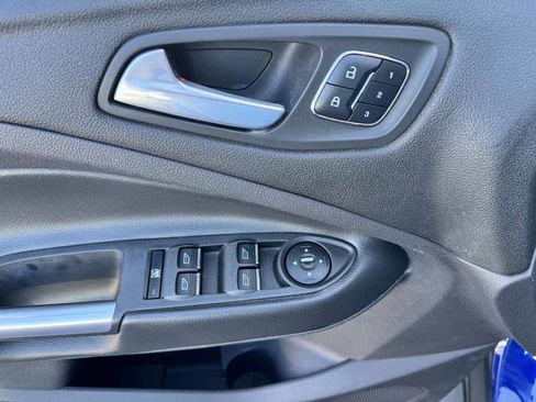 Used 2015 Ford Escape Titanium w/ Equipment Group 301A AWD/4WD image 42