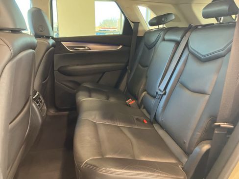 Used 2017 Cadillac XT5 Premium Luxury image 25