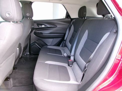 Used 2024 Chevrolet TrailBlazer LT image 17