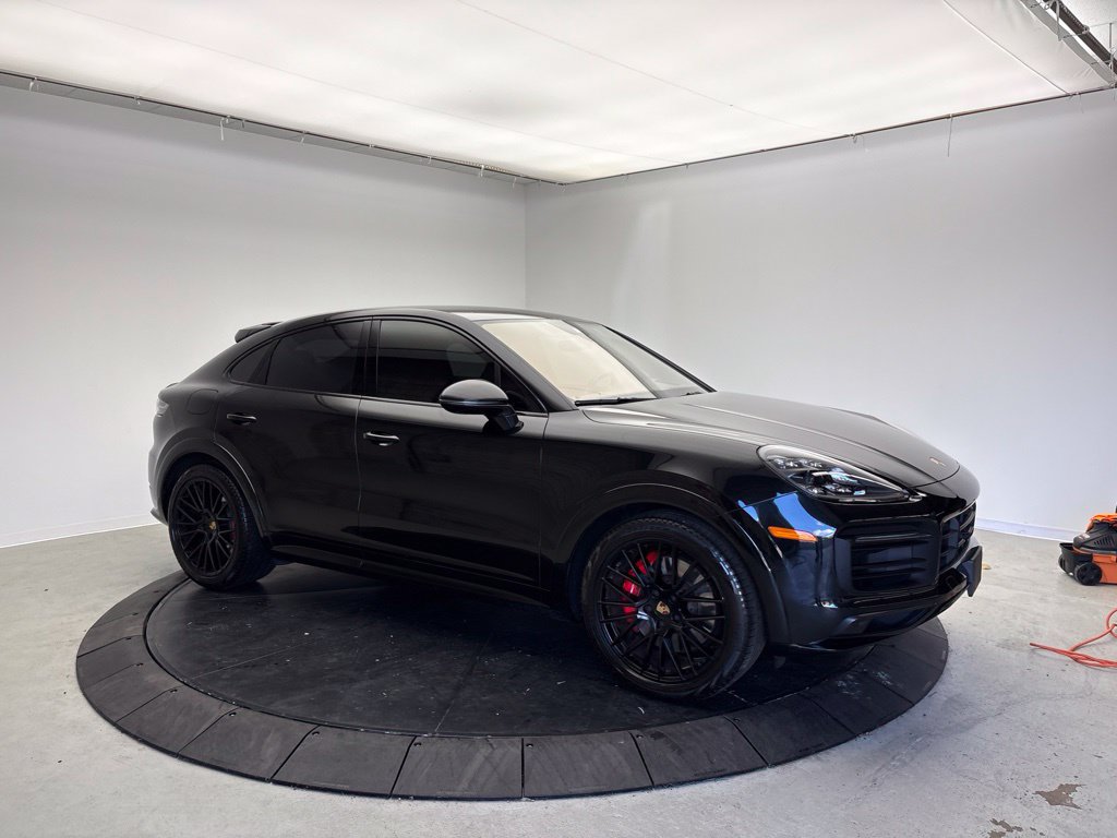 Certified 2023 Porsche Cayenne GTS AWD/4WD image 9