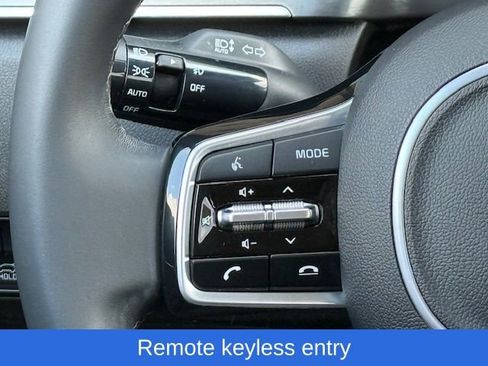 Used 2023 Kia Sorento SX image 29