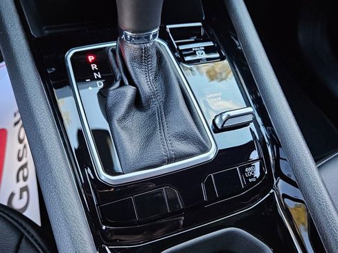 New 2026 Jeep Compass Latitude image 19