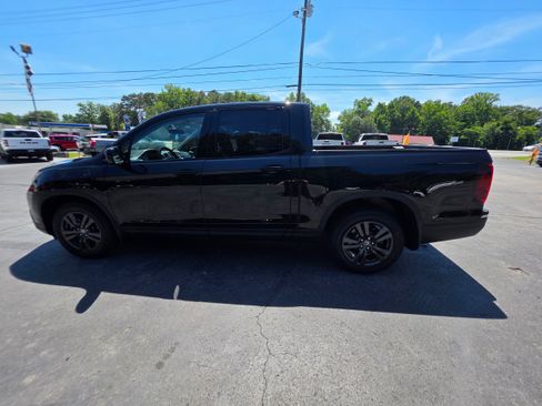 Used 2018 Honda Ridgeline Sport image 8