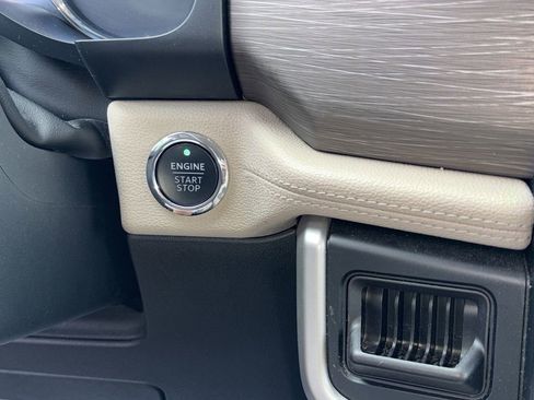 Used 2024 Ford Expedition Max Limited image 8