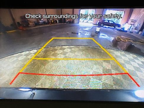 Used 2017 Hyundai Elantra Limited image 29