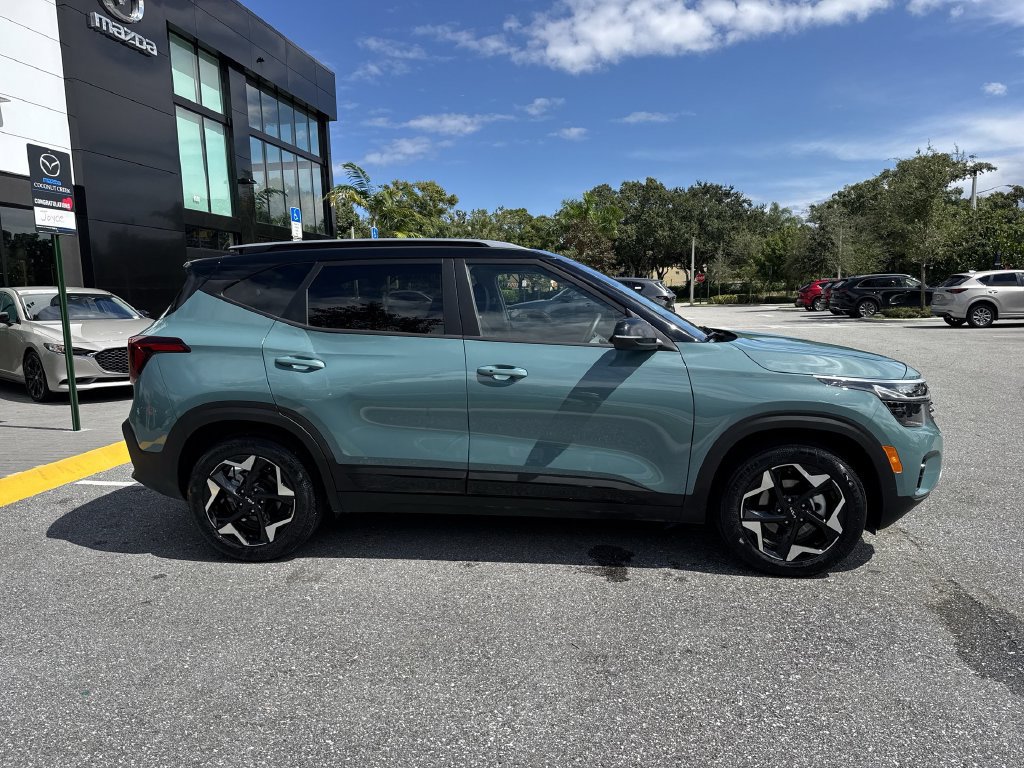 Used 2025 Kia Seltos S FWD image 5
