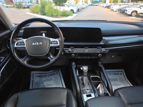 Used 2025 Kia Telluride S AWD/4WD image 27