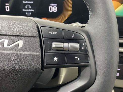 New 2026 Kia Sportage EX FWD image 22