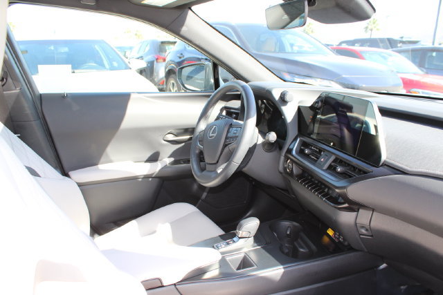 Certified 2025 Lexus UX 300h FWD image 5