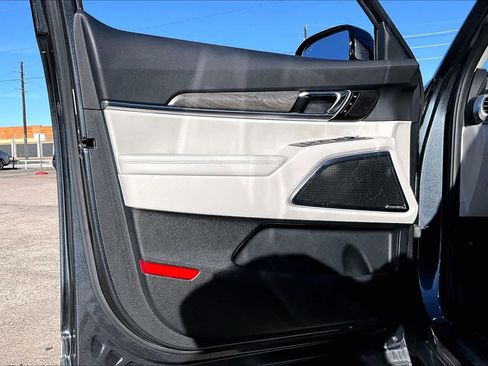 Used 2020 Kia Telluride SX w/ Towing Package image 20