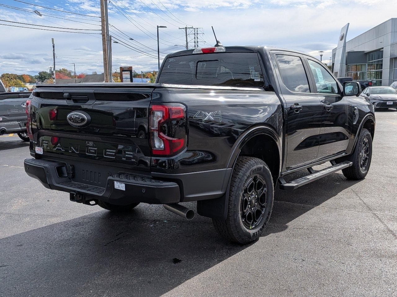 New 2026 Ford Ranger Lariat w/ Black Appearance Package AWD/4WD image 4
