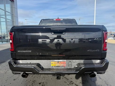 New 2026 RAM 1500 4x4 Crew Cab image 4