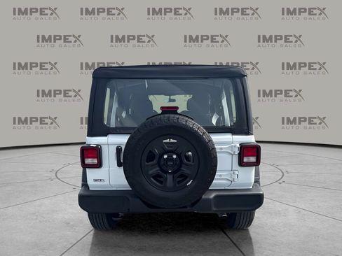 Used 2025 Jeep Wrangler Unlimited Sport AWD/4WD image 4
