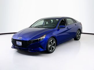 Used 2023 Hyundai Elantra SEL w/ Convenience Package FWD video 1
