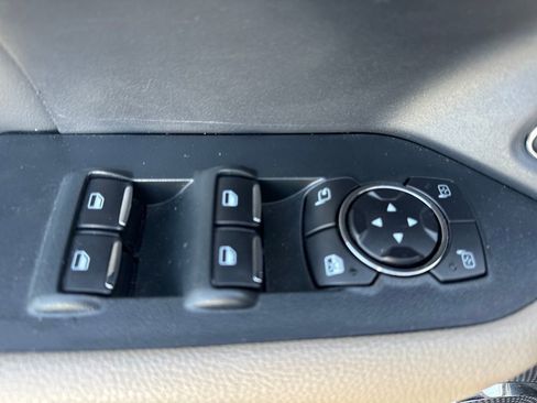 Used 2024 Ford Expedition Limited image 24