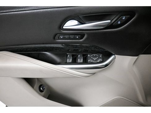 Certified 2023 Cadillac XT4 Premium Luxury AWD/4WD image 8
