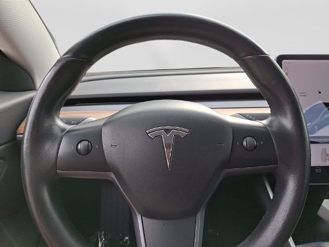 Used 2018 Tesla Model 3 Long Range RWD image 22