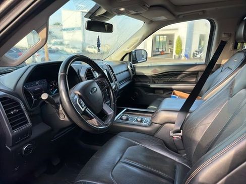 Used 2020 Ford Expedition Platinum AWD/4WD image 5