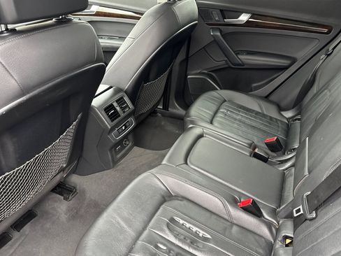 Used 2020 Audi Q5 2.0T Premium Plus w/ Premium Plus Package image 27