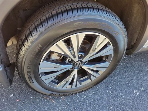 Certified 2023 Nissan Rogue SV image 6