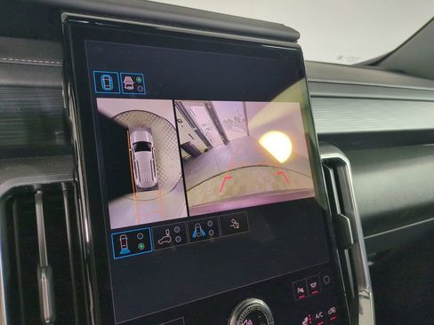 Used 2026 GMC Acadia Elevation image 26